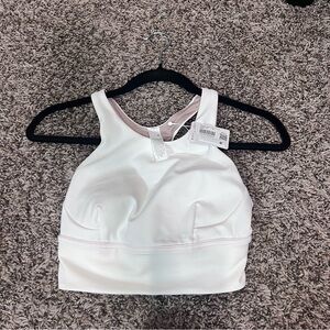 82. Wunder Train Long-Line Bra White NWT LULULEMON white sports bra size 4